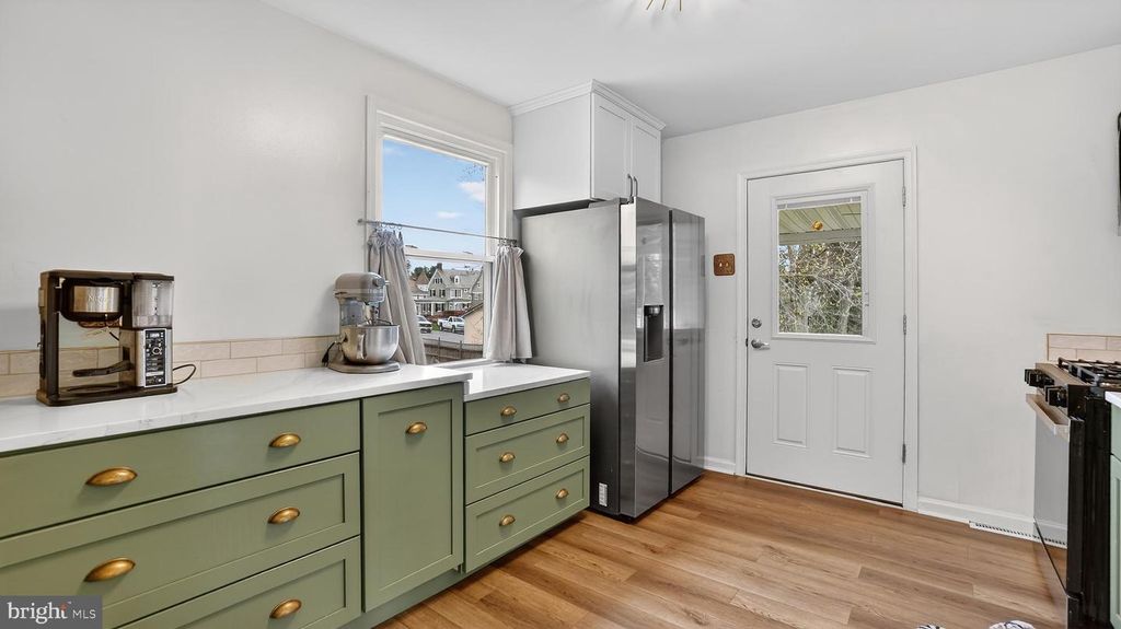 Image 12 of property listing at 611 BEVERLY RD, Reisterstown, MD 21136