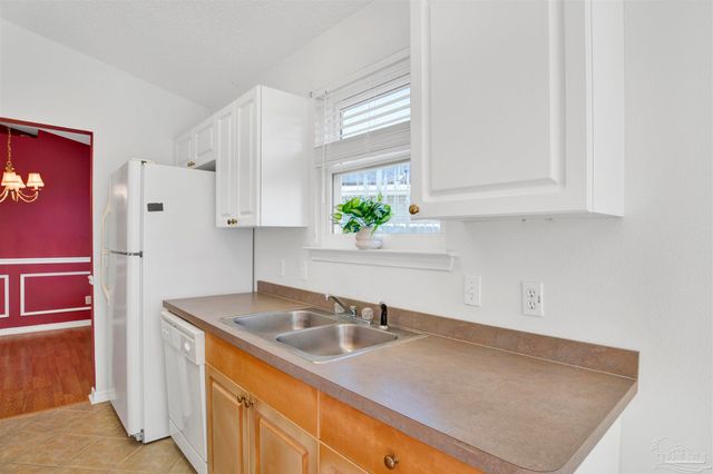 217 Staysail St, Pensacola, FL 32507