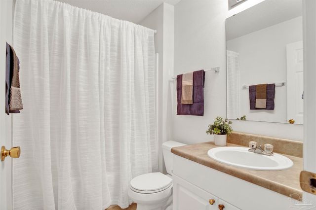 217 Staysail St, Pensacola, FL 32507