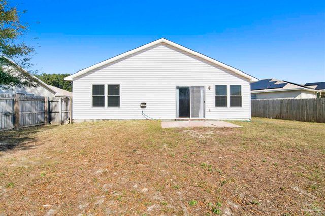 217 Staysail St, Pensacola, FL 32507