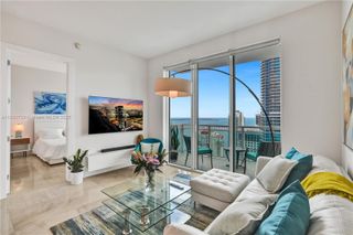 950 Brickell Bay Dr 4707, Miami, FL 33131