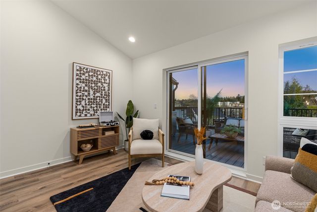 116 D 2nd Street S, Kirkland, WA 98033