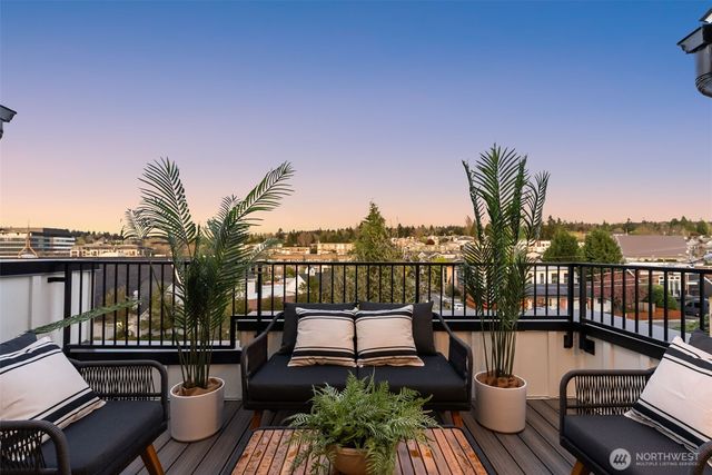 116 D 2nd Street S, Kirkland, WA 98033