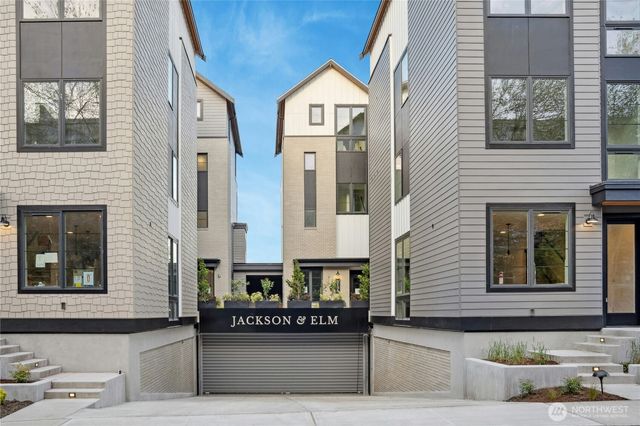 116 D 2nd Street S, Kirkland, WA 98033