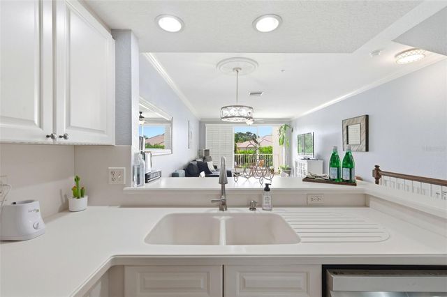 117 BRENT CIRCLE, Oldsmar, FL 34677