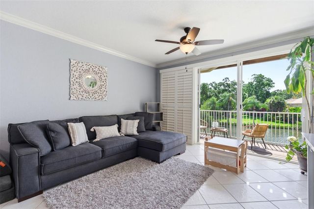 117 BRENT CIRCLE, Oldsmar, FL 34677