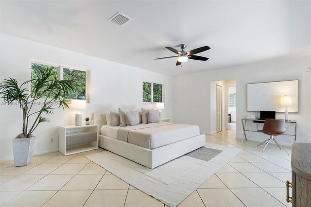 8260 SW 133 St, Pinecrest, FL 33156