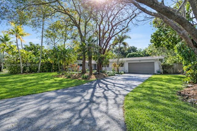 8260 SW 133 St, Pinecrest, FL 33156