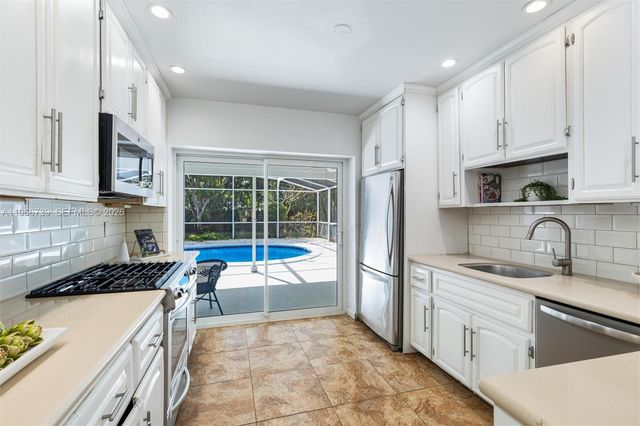 8260 SW 133 St, Pinecrest, FL 33156