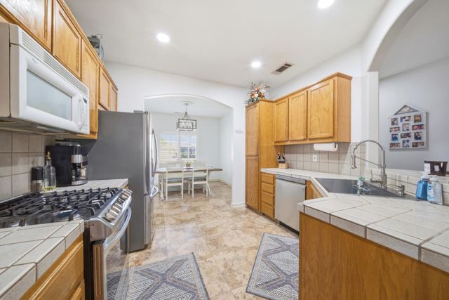 1813 Redwood Ave, Atwater, CA 95301