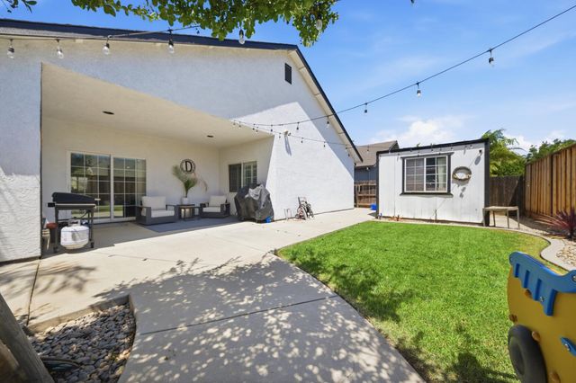 1813 Redwood Ave, Atwater, CA 95301