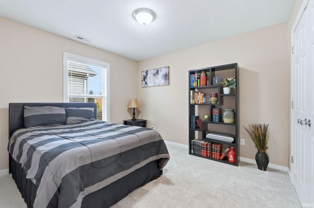 615 Walkmans Cove, Fort Wayne, IN 46814