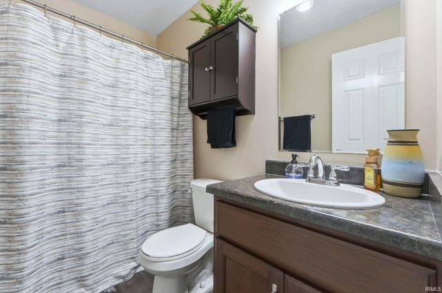 615 Walkmans Cove, Fort Wayne, IN 46814