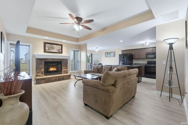 615 Walkmans Cove, Fort Wayne, IN 46814