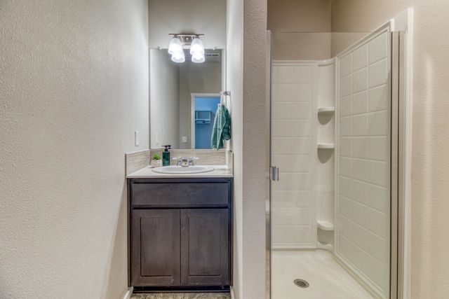 61593 SE Lorenzo Drive, Bend, OR 97702