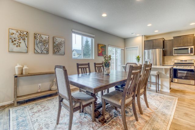 61593 SE Lorenzo Drive, Bend, OR 97702