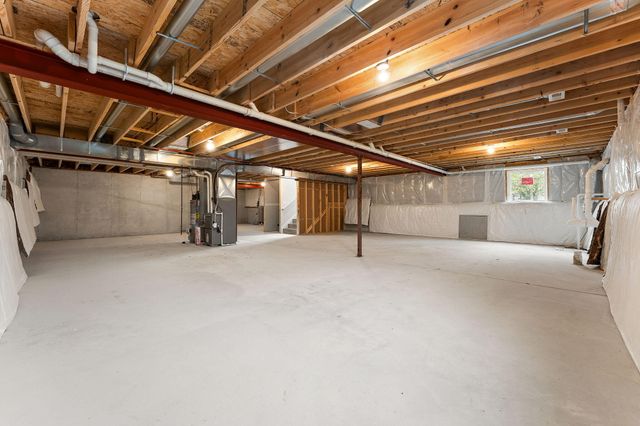 1504 Waverly Road, Porter, IN 46304