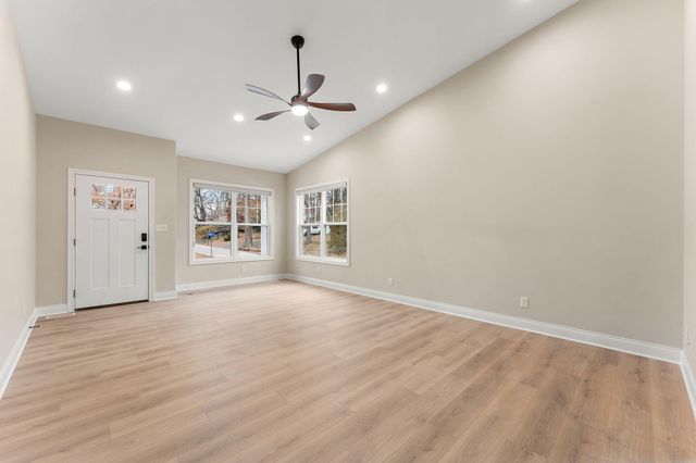 1504 Waverly Road, Porter, IN 46304