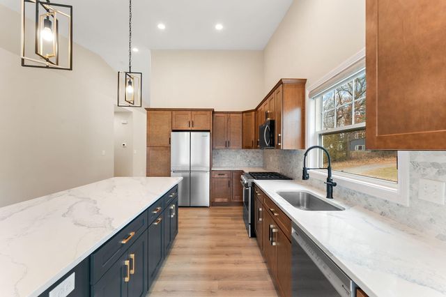 1504 Waverly Road, Porter, IN 46304