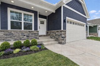 1504 Waverly Road, Porter, IN 46304