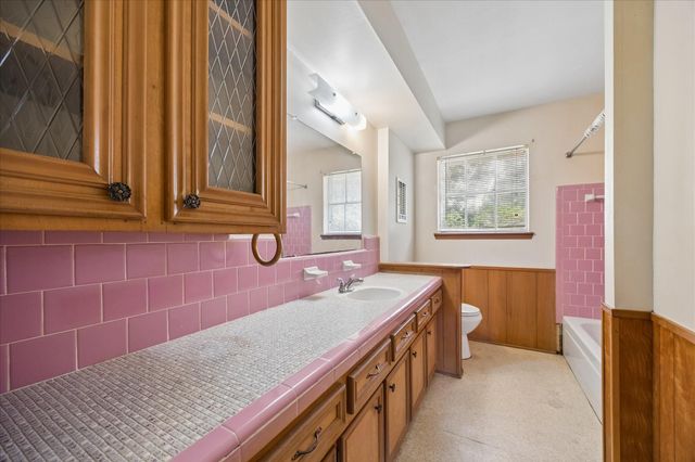 10032 Highway 105, Brenham, TX 77833