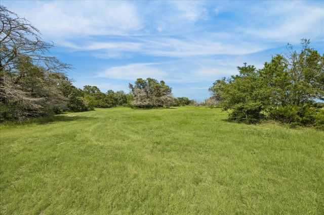 10032 Highway 105, Brenham, TX 77833