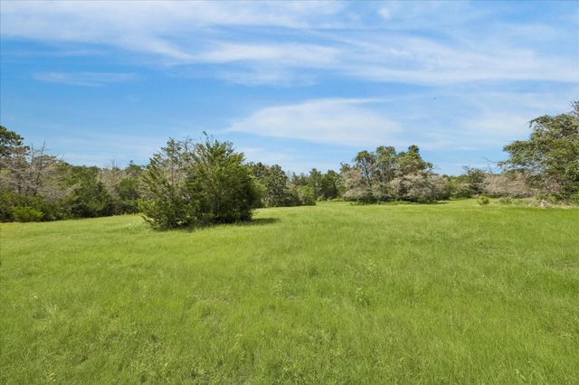 10032 Highway 105, Brenham, TX 77833