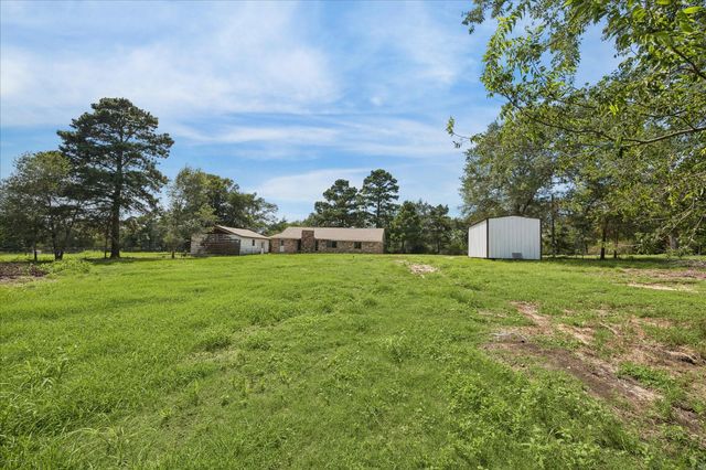 10032 Highway 105, Brenham, TX 77833