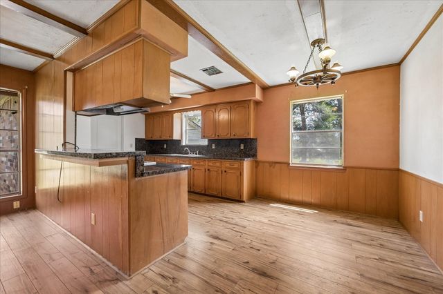 10032 Highway 105, Brenham, TX 77833