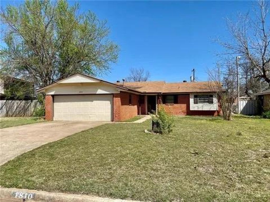 1810 Bellaire Drive, Moore, OK 73160