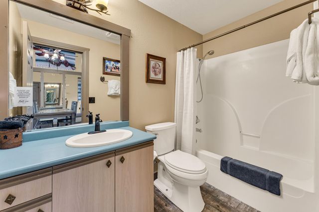 32 Golfshores Drive 20, Branson, MO 65616