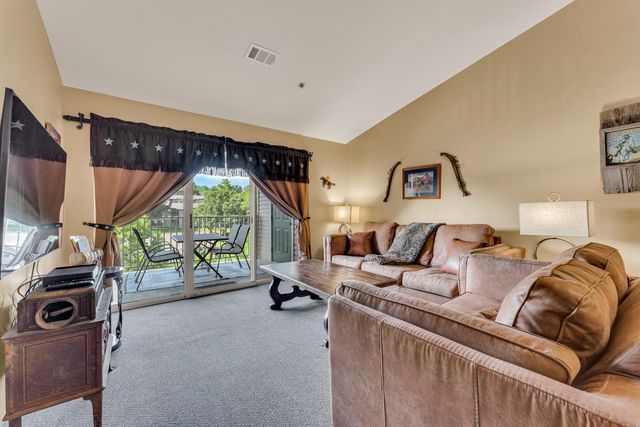 32 Golfshores Drive 20, Branson, MO 65616