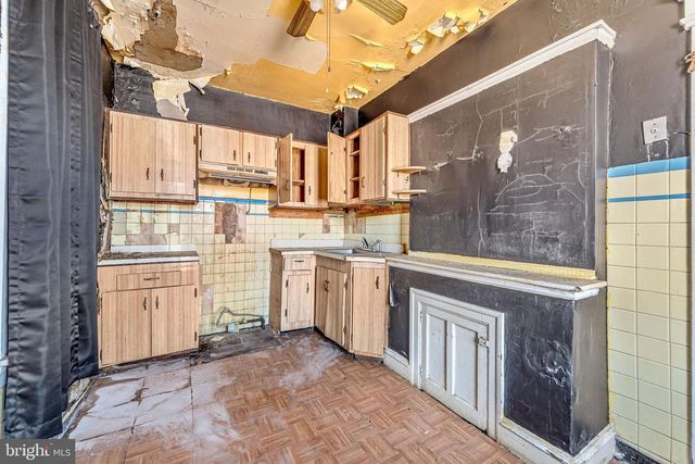 1514 NEWPORT ST, Camden, NJ 08104