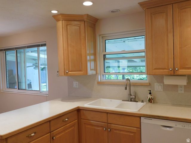 2148 S CAROLYN WAY, Bountiful, UT 84010