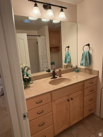 2148 S CAROLYN WAY, Bountiful, UT 84010