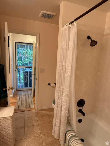 2148 S CAROLYN WAY, Bountiful, UT 84010