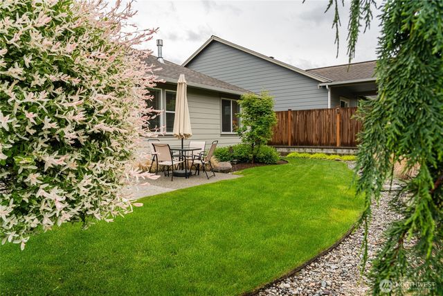915 Alphine View Drive, Mount Vernon, WA 98274