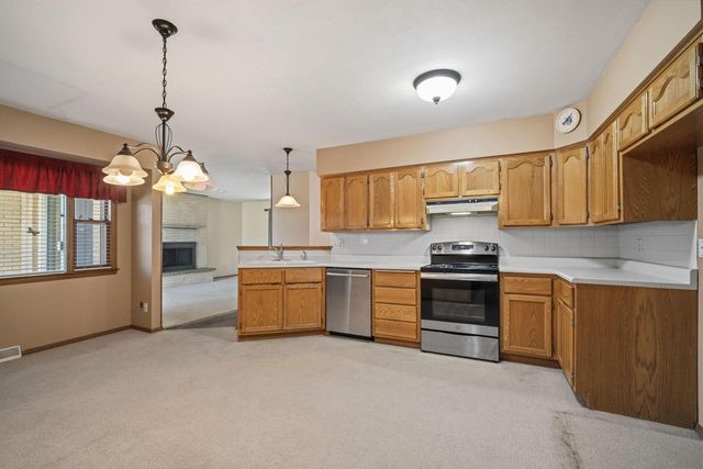 6057 Thornapple DRIVE, Greendale, WI 53129