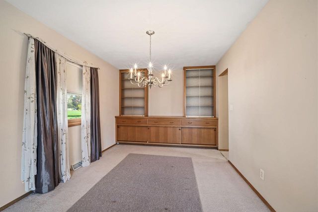 6057 Thornapple DRIVE, Greendale, WI 53129