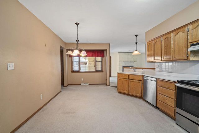 6057 Thornapple DRIVE, Greendale, WI 53129