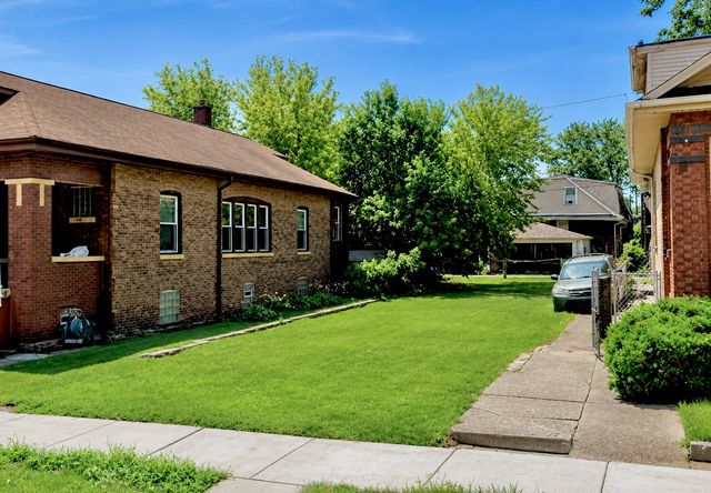 8030 S Ada Street, Chicago, IL 60620