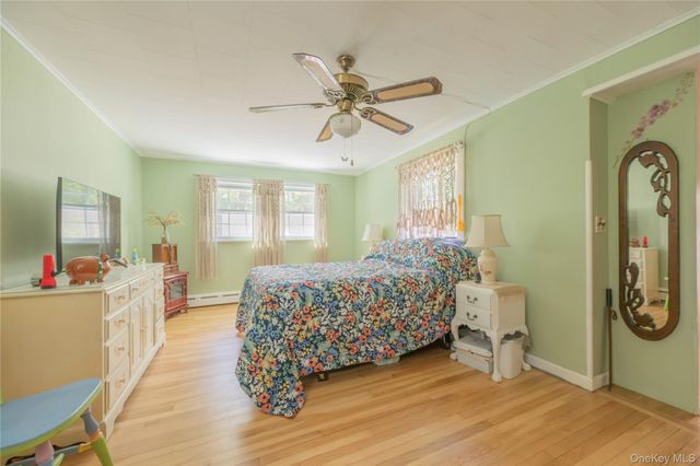 5 Cedar Grove Terrace, Middle Island, NY 11953