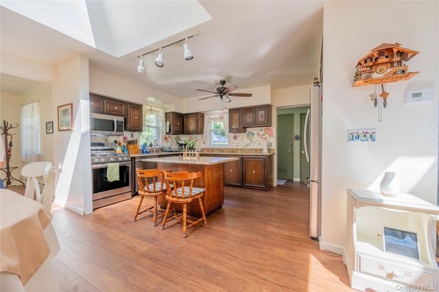 5 Cedar Grove Terrace, Middle Island, NY 11953