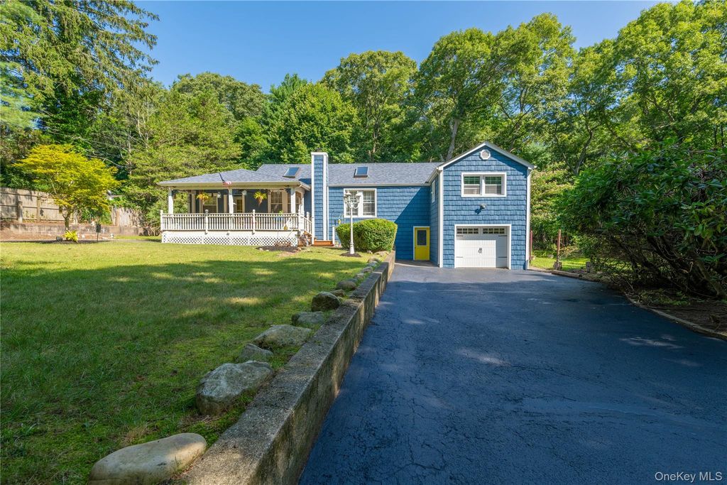5 Cedar Grove Terrace, Middle Island, NY 11953