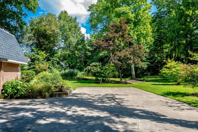 3707 GUILFORD Drive, Erie, PA 16506