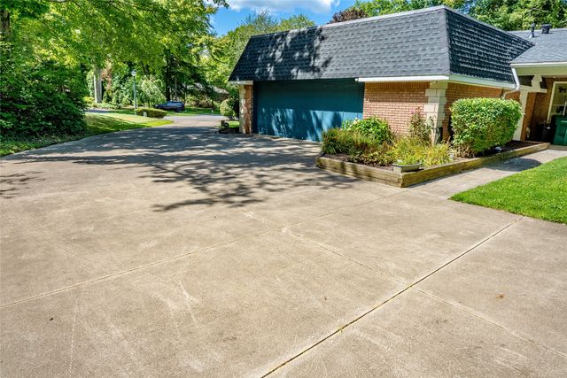 3707 GUILFORD Drive, Erie, PA 16506