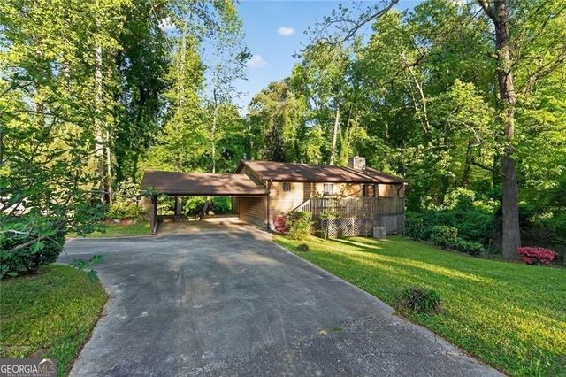 636 Cofield Drive, Hapeville, GA 30354