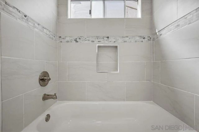 351 Gardenia Cir, Hemet, CA 92543