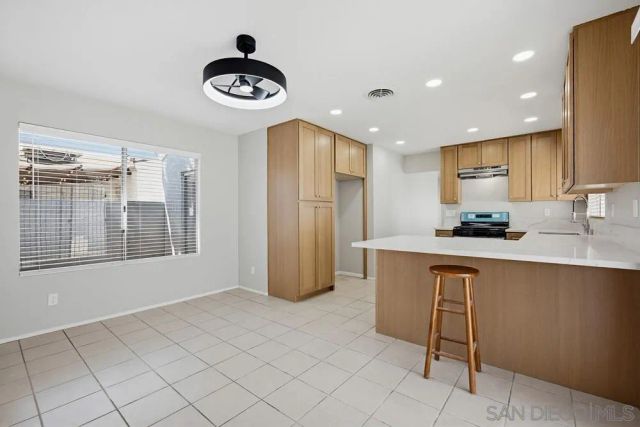 351 Gardenia Cir, Hemet, CA 92543