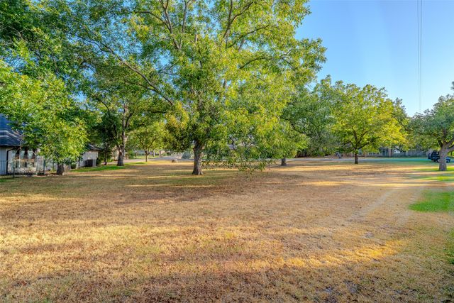 6209 Joseph Drive, Granbury, TX 76049